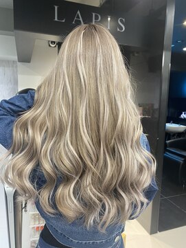 ラピス 大宮(Lapis) 『ホワイト』