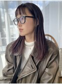 前髪パッツンのスリークミディ