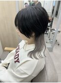 ウルフカット 　襟足カラー　インナーカラー 　シルバーグレー