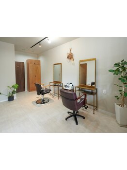 大型店が苦手な方にオススメ☆少人数制のプライベートサロン♪丁寧なカウンセリングと高い技術で満足度も◎