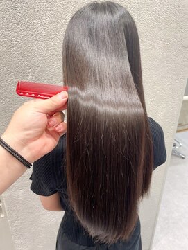 リコラックスビー(LICO LUXBE) うるツヤ髪