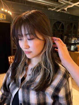 ノラ ヘアーサロン(NORA HAIR SALON) ブラウンとミルクティーがかわいいインナーカラー