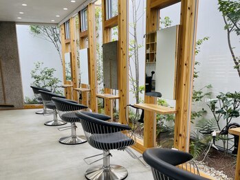 キナリ(KINARI)の写真/上質空間で心からリラックスできる◎癒される雰囲気の中、丁寧なサービスであなたの美をサポートいたすます