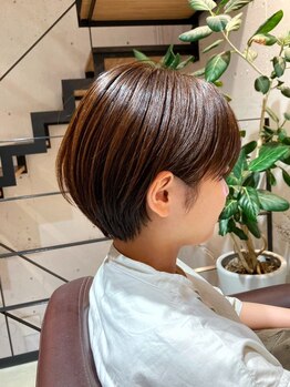 アルジャーノン グリーン(ALGERNON GREEN)の写真/360°どこから見ても美しいシルエット。洗いざらしでキマるショートならお任せ★乾かすだけで理想の形に◎