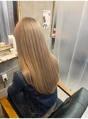 ミルクティーベージュ