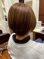 美容室ヒラトヤ 都南店&nbsp;ハイライトカラー艶カラーカーキベージュ髪質改善ミニボブ