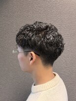 ヤスムラ(YASUMURA)&nbsp;ちょうどいいを作るメンズショートパーマ【西宮北口/理容室】