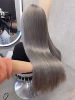 ラニシス ヘアー(Lanisis Hair)&nbsp;透明感シルバースタイル