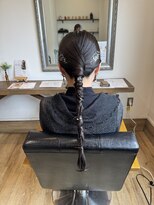 レガロヘアアトリエ(REGALO hair atelier) タイトポニー