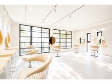 ネリー 銀座(NERIE)の雰囲気(隣ビル8階に姉妹店『UUVE』がオープンしました 【銀座一丁目】)
