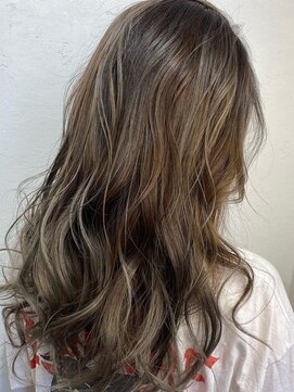 ロミー(Romy) 繊細ハイライト【Romy高円寺】