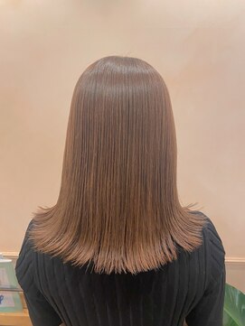 ハイル(Heil) 【Heil】 カーキグレージュ/外ハネ/大人かわいい/縮毛矯正/池袋