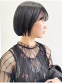 ダブルカラーケアブリーチブルーアッシュレイヤーショートボブ