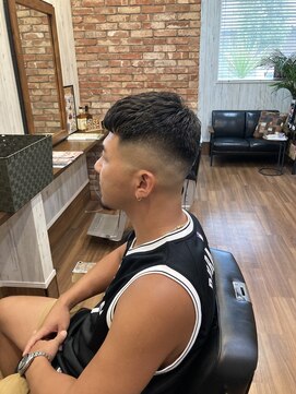 ライズヘアー(RISE HAIR) スキンフェード+アイロンパーマ