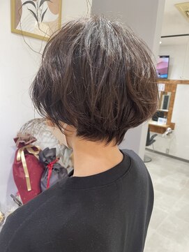 ウタ(uta) ショートのニュアンスパーマ