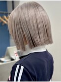 30代40代ダブルカラーミルクティアッシュ切りっぱなしボブ