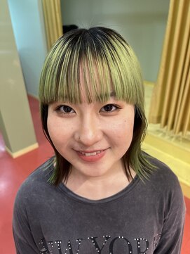 エマ(emma) ブラウンとキミドリ