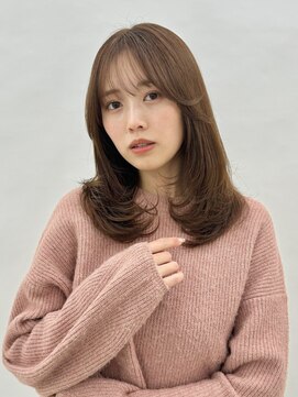 ラヴィリス バイ レム(Raviliss by rem) 大人可愛い内巻きセミロングレイヤー/前髪顔まわりカット