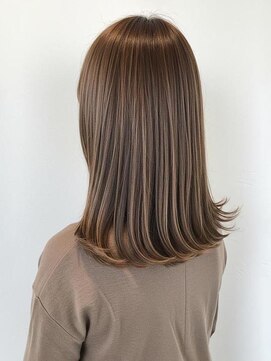 エレナ(Helena) 【縮毛矯正/酸性ストレート/髪質改善/20代/30代/40代】