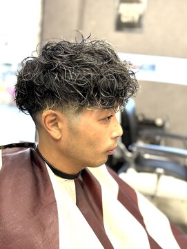フジヤマバーバーショップ アジト(FUJIYAMA BARBER SHOP ajito) ツイストスペインカール
