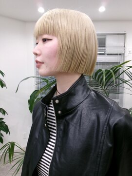 ジュール(JOULE'S) コンパクトなブロンドボブ