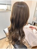 【白鳥】ロングヘア×ヘーゼルベージュ