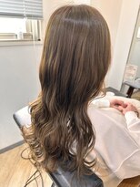 エンリー(ENlee)&nbsp;【白鳥】ロングヘア×ヘーゼルベージュ