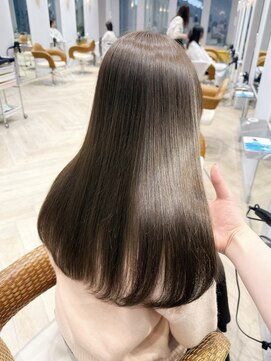 ティエラ 原宿 表参道(Tierra) 【関日葉里】春カラー"オリーブベージュ"