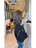 アヴェリー(avely)&nbsp;レイヤーカット/グレージュカラー/髪質改善/酸熱トリートメント