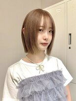 ヒビヲ 天神警固(HIBIO)&nbsp;ショートボブ切りっぱなしボブタッセルボブブリーチダブルカラー