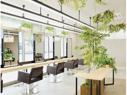 アグ ヘアー シー 仙台港店(Agu hair s’ii)の写真