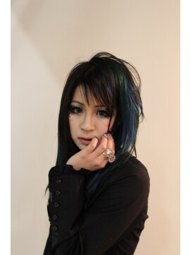 オーバーキャプテンネイキッド(OVER CAPTAIN NAKED) ゴシックミステリアス　（ミディアム）