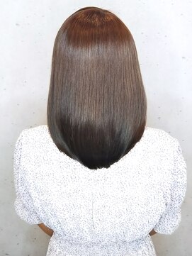 ジーナ(JINA) ◆大人女子にオススメ！愛されミディ×髪質改善 暗髪カラー