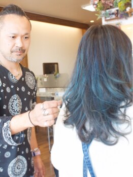 ヘアサロン オーガル(Hair Salon O'rgar)の写真/【カットの匠Director郡司】技術は経験＊知識は力★「お任せ」の一言でデザイン力のバリエーションが倍増♪