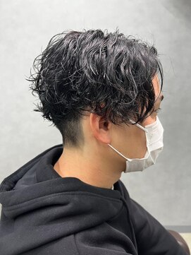 リット×ベリエ(Lit.×belier) 波巻きパーマセンターパートツイストパーマメンズマッシュパーマ