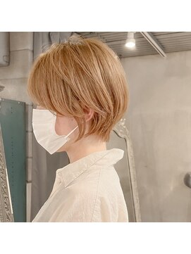 髪質改善と縮毛矯正の専門店 サンティエ(scintiller) 大人綺麗な小顔襟足スッキリショートボブ　30代40代50代