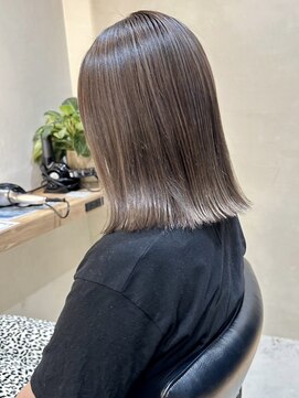 ヒビヲ(HIBIO) ショートボブケアブリーチダブルカラーミニボブハイトーンカラー