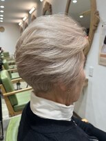 チャンプ 小阪店(Champ) 【Champ小阪店】魅せるグレイヘア★ミセスショート