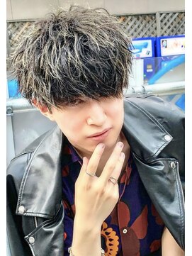 ヘッドストック 大和八木店(HEAD STOCK) ツイストスパイラル