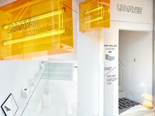 アンメイビー(UNMAYBE)の雰囲気（入り口/店舗は2階になります!!オレンジの看板が目印☆ [新町]）
