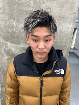 メンズサロン キング 梅田店(Men’s salon K!ng) 波巻きツイストスパイラルパーマ/フェザーパーマ/眉毛/メンズ