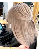 テラ 仙台(Tera) ミルクティーカラー ペールベージュ