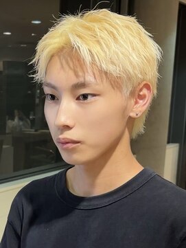 アウラ(AURA) 抜きっぱなしブロンド/ケアブリーチ/ダブルカラー/ハイトーン