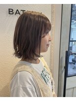 バトー バイ トリコ 船橋北口店(BATEAU by tricot)&nbsp;外ハネミディレイヤー＊ピンクグレージュ