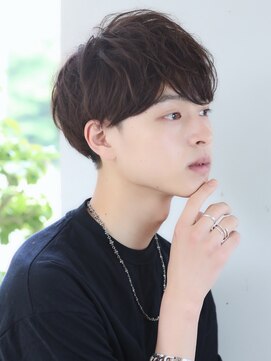 リップス 栄(LIPPS) コンパクトマッシュツーブロック刈り上げニュアンスカール