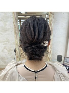 ヘアー デザイナーズ クルー ドルフィン(HAIR DESIGNERS CREW dolphin) シニヨンアレンジ