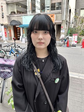 カフ(CAF) CAF FUKO ロング/くるくるパーマ/ぱっつん前髪/黒髪/大阪/心斎橋