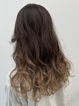 シエスタ バイ アンブルリュクス(siesta by amble luxe) グラデーション