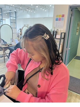 ナンバー エアロ 横浜(N° +aero) デザインカラー/ケアブリーチ/派手カラー/インナーカラー