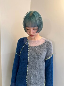 デン(den) ペールカラー。ターコイズブルー